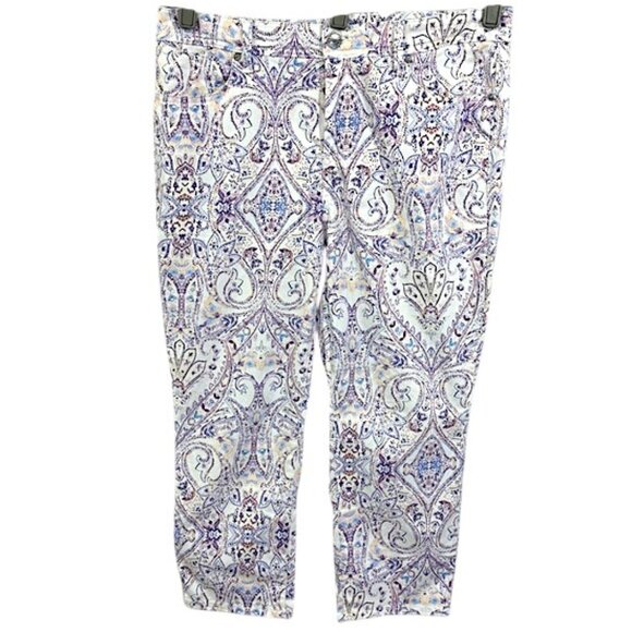 Chico's Sateen Crop Pants Size 1.5P (10P) Slim Floral - Picture 2 of 9